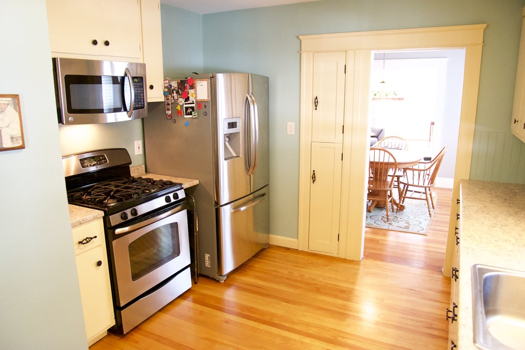 8 Columbine Road Worcester, MA 01609 - Photo 5 of 28 Gallery Image 5