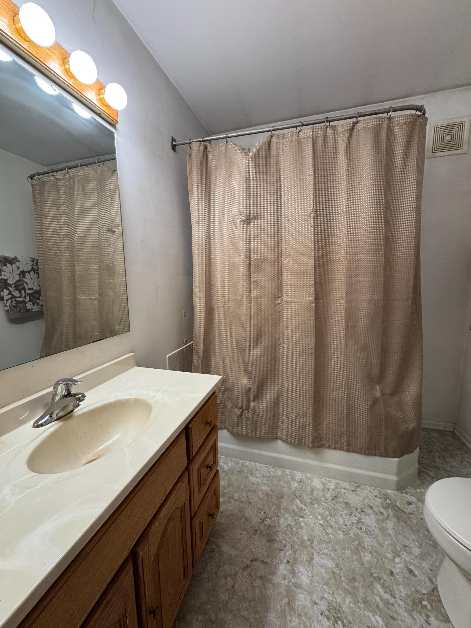 503 North 6th Street Marshall, MN 56258 - Photo 8 of 10