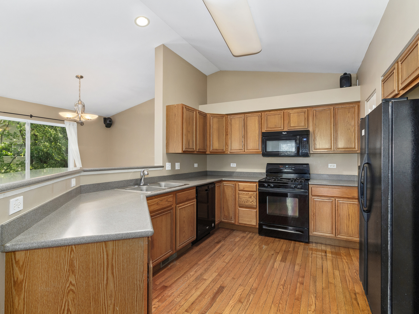 117 Meredith Lane Streamwood, IL 60107 - Photo 7 of 24