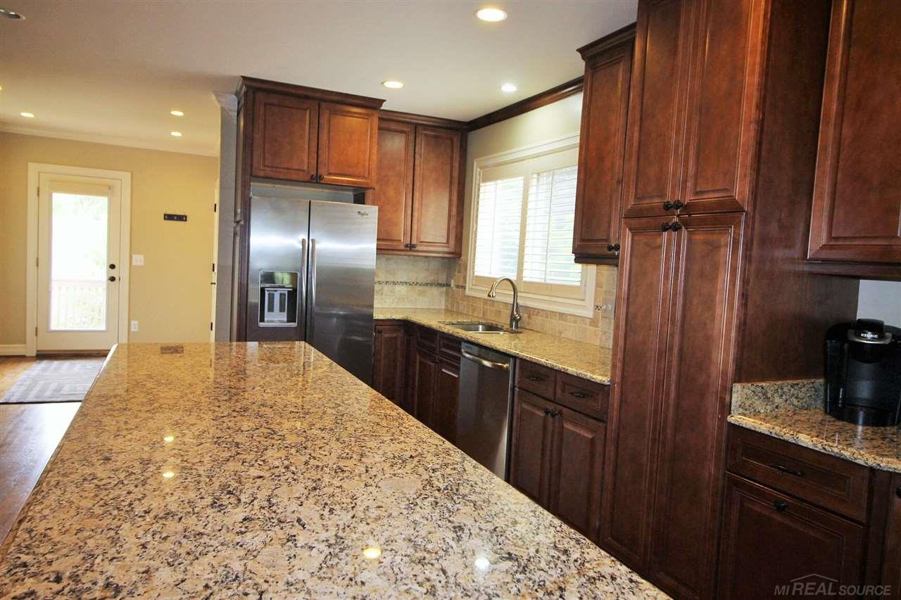 518 Neff Road Grosse Pointe, MI 48230 - Photo 36 of 76 31354675-35.JPG