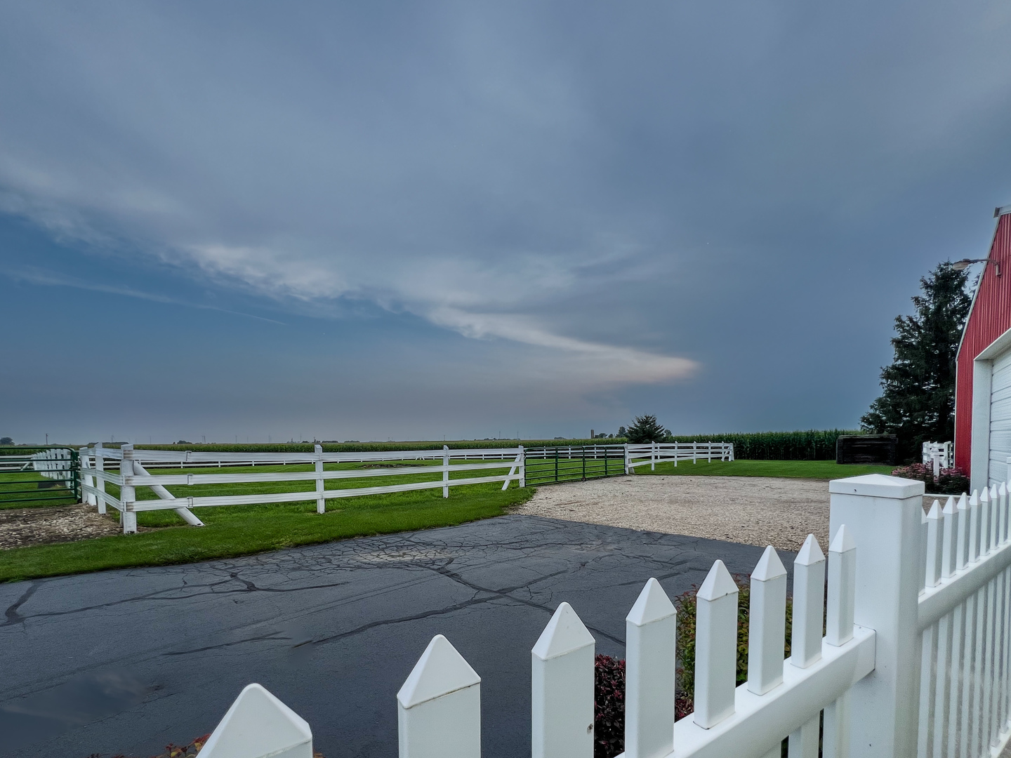 16205 University Road Malta, IL 60150 - Photo 48 of 51