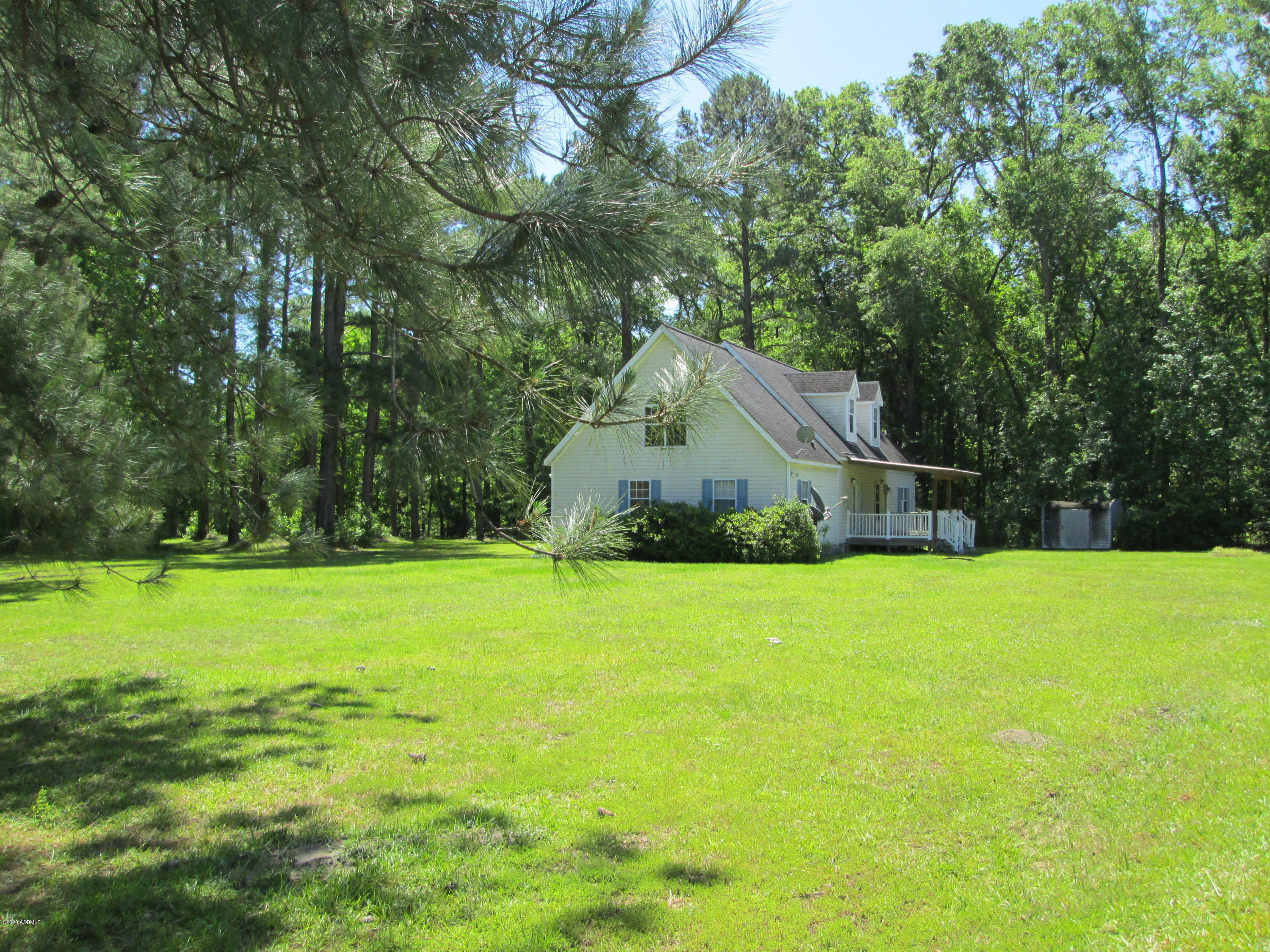308 Riverview Drive Ridgeland, SC 29936 - Photo 2 of 16 IMG_0426
