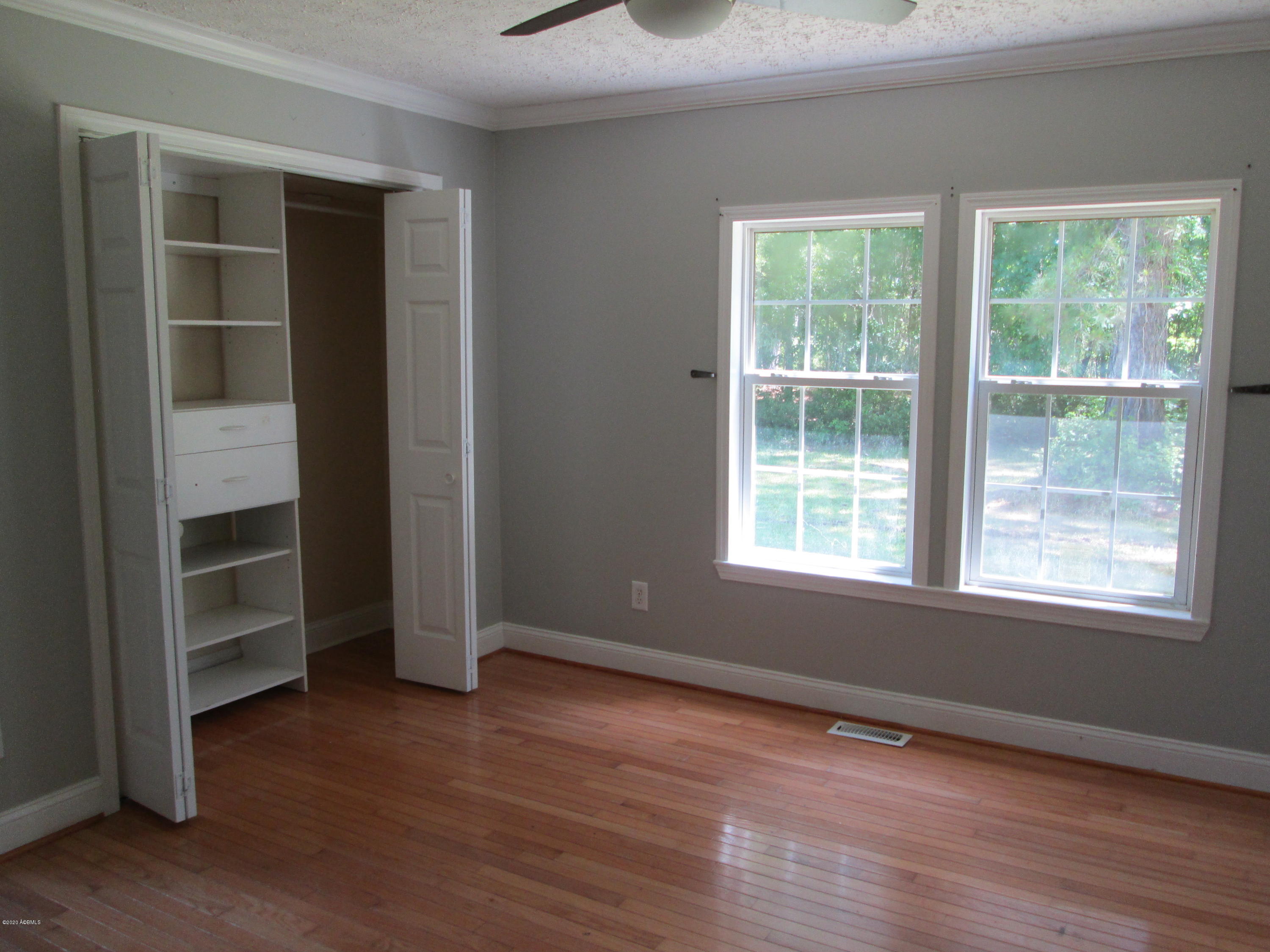 308 Riverview Drive Ridgeland, SC 29936 - Photo 3 of 16 IMG_0427