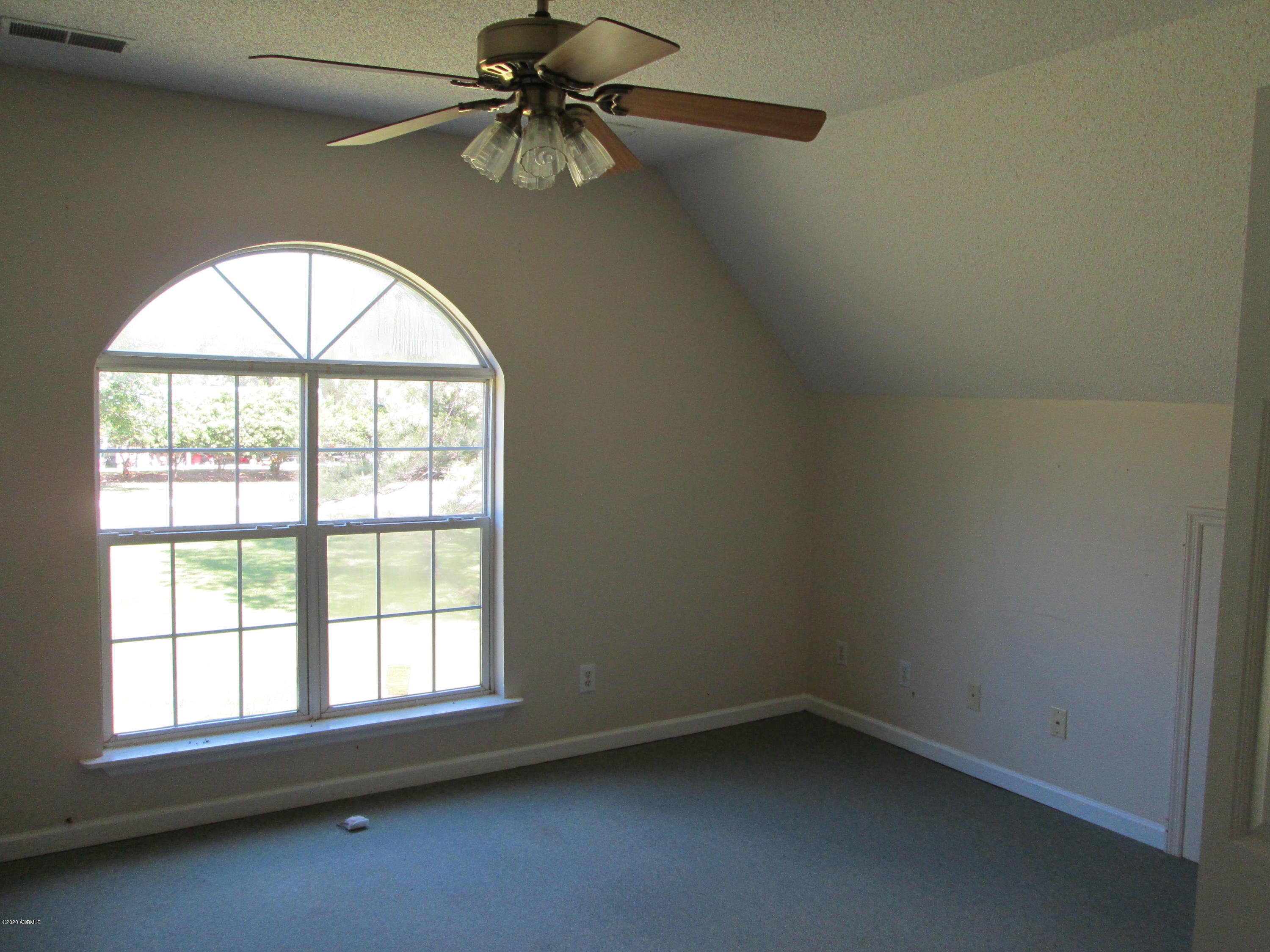 308 Riverview Drive Ridgeland, SC 29936 - Photo 5 of 16 IMG_0430