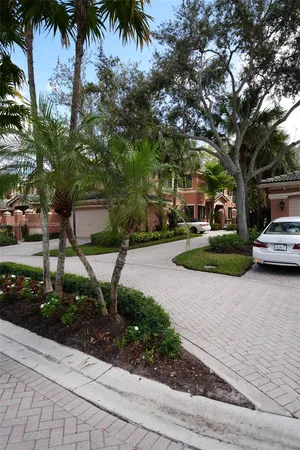 $767,000 | 2706 Kinsington Circle, Unit 232, Weston, FL 33332