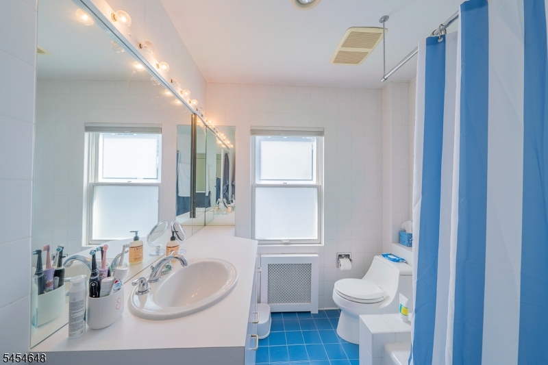 23 Bailey Road Millburn, NJ 07041 - Photo 18 of 33 Gallery Image 18