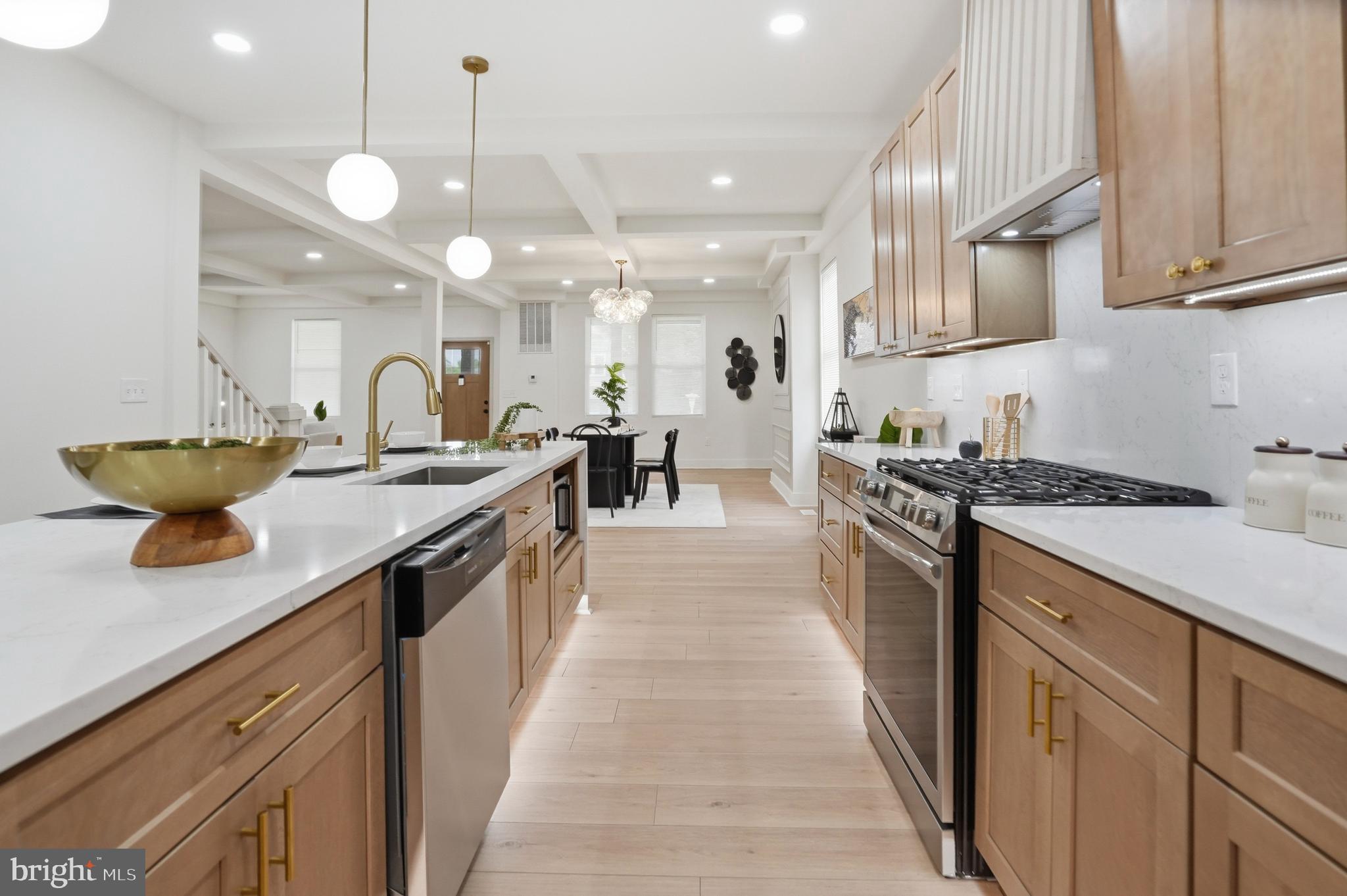3806 Dorchester Road Baltimore, MD 21215 - Photo 13 of 55