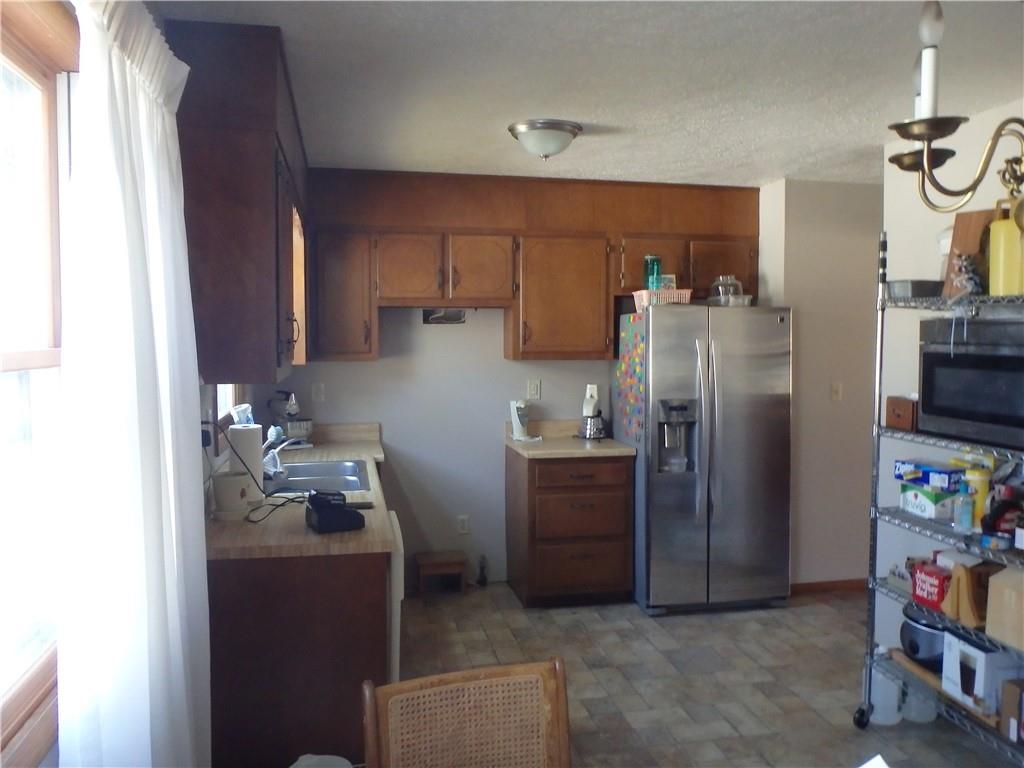 323 Chestnut Drive Butler, PA 16001 - Photo 5 of 14