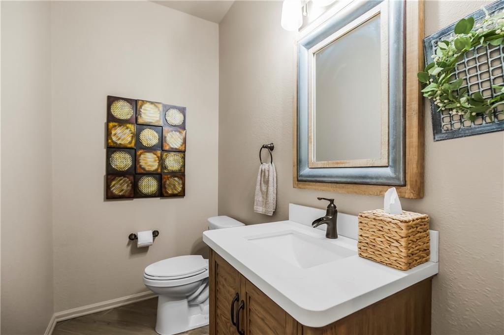 4317 Northeast Maplegate Court Lee's Summit, MO 64064 - Photo 15 of 39