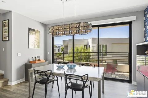 $869,000 | 467 Huddle Spgs Way, Palm Springs, CA 92264