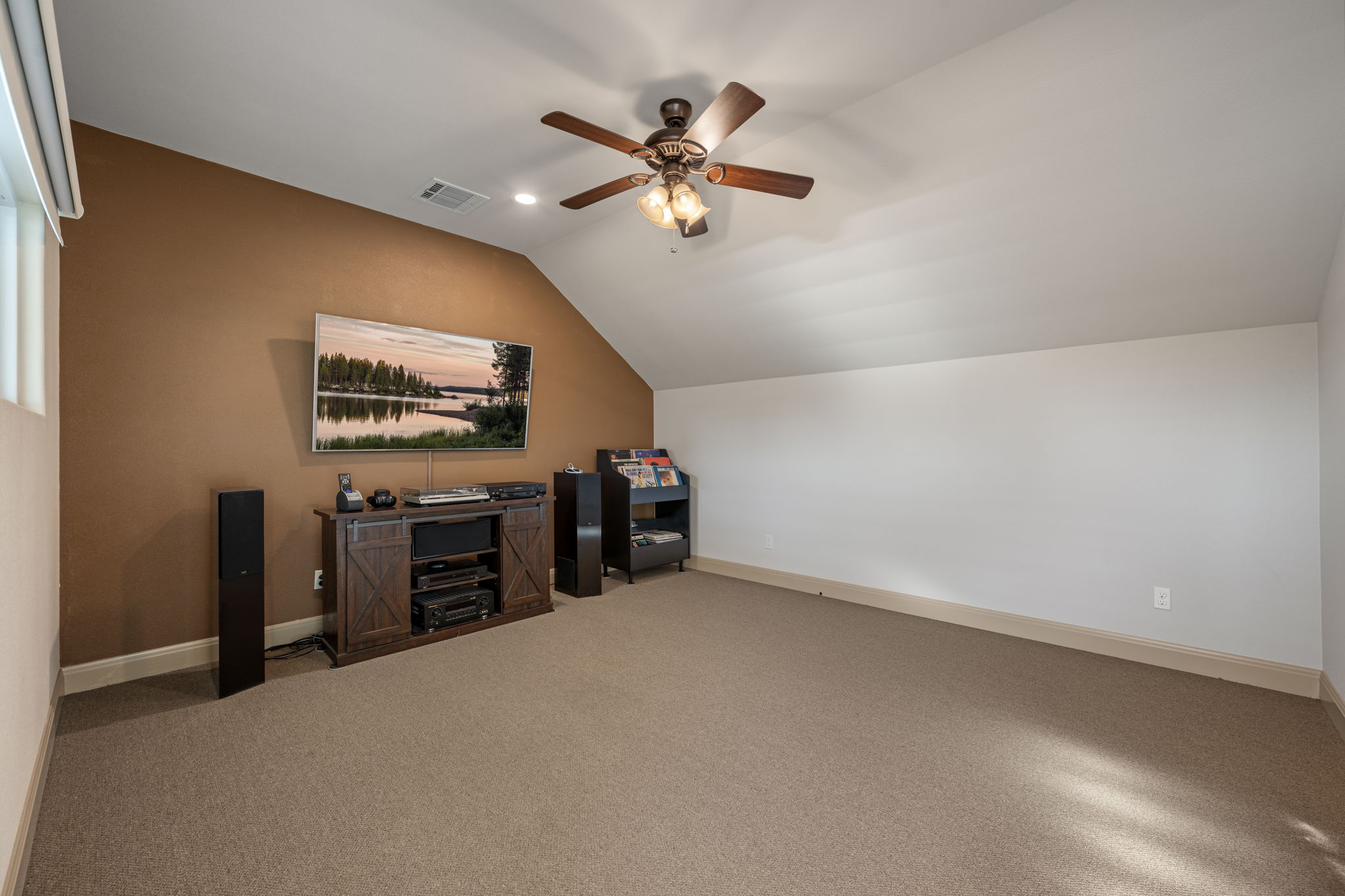 204 Overlook Court Georgetown, TX 78628 - Photo 24 of 33 Secondary Bedroom #4, Upstairs