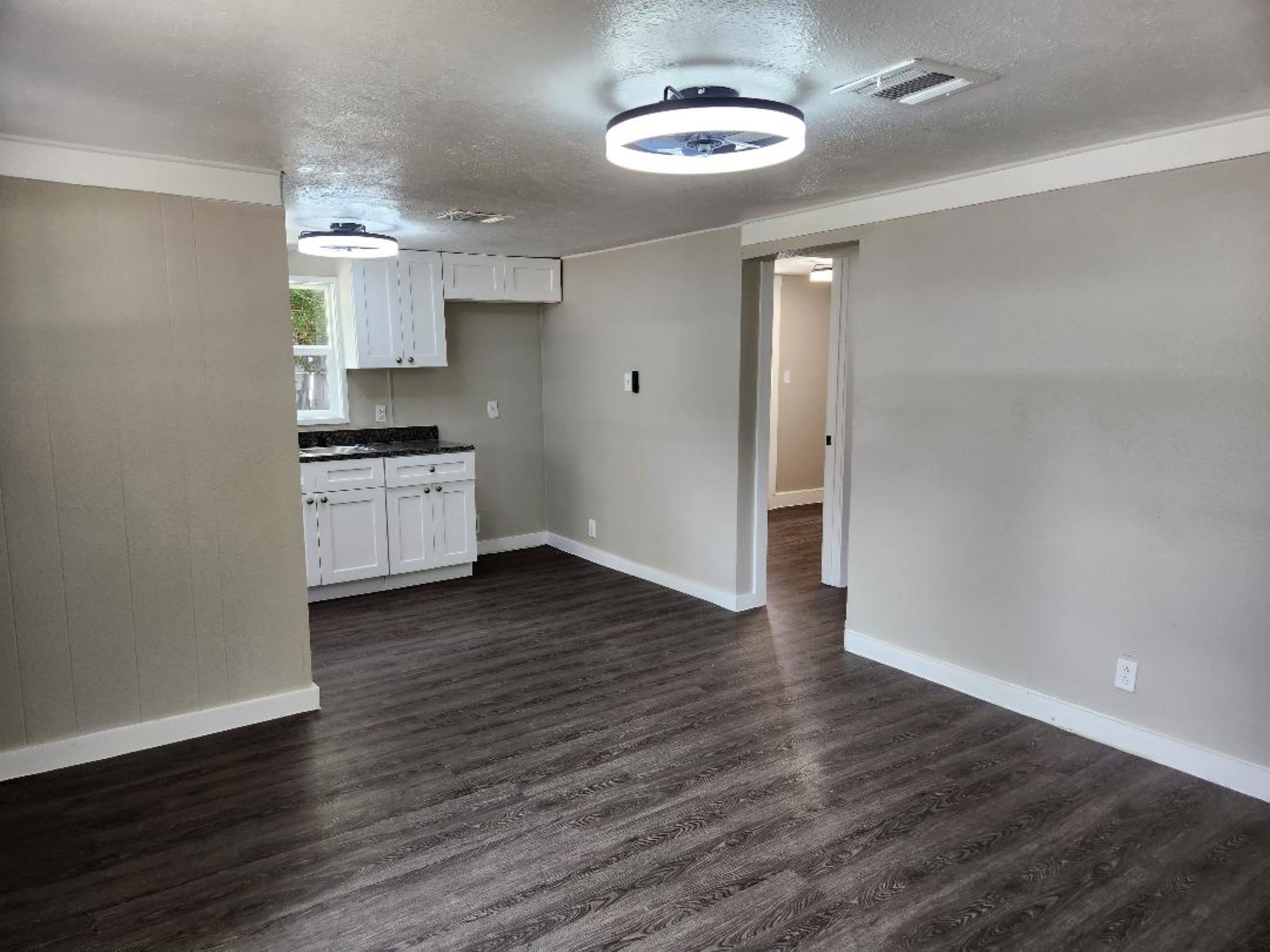 728 Hudson Road Conroe, TX 77304 - Photo 9 of 26