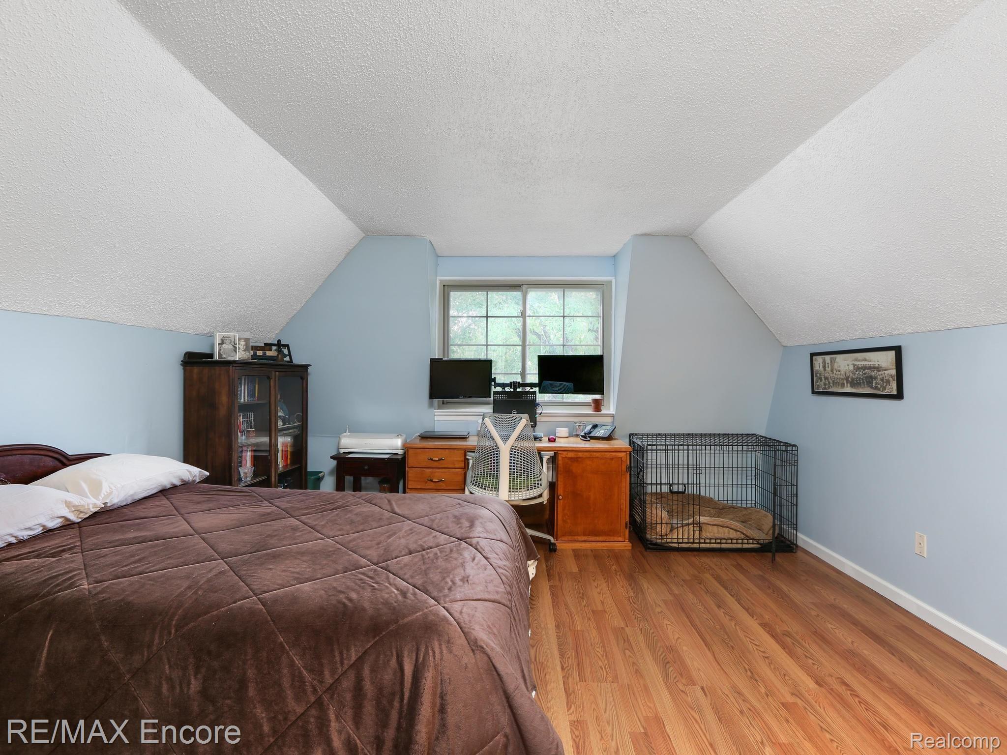 1541 Rustic Ridge Road Canton, MI 48188 - Photo 17 of 29 Upstairs bedroom #1