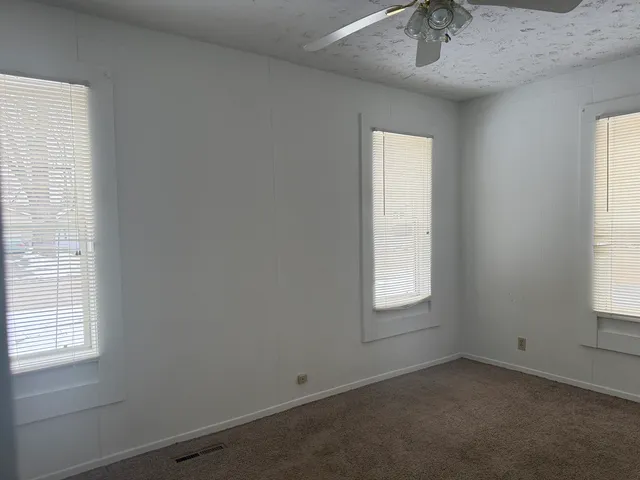 $159,900 | 907 Center Street, McHenry, IL 60050