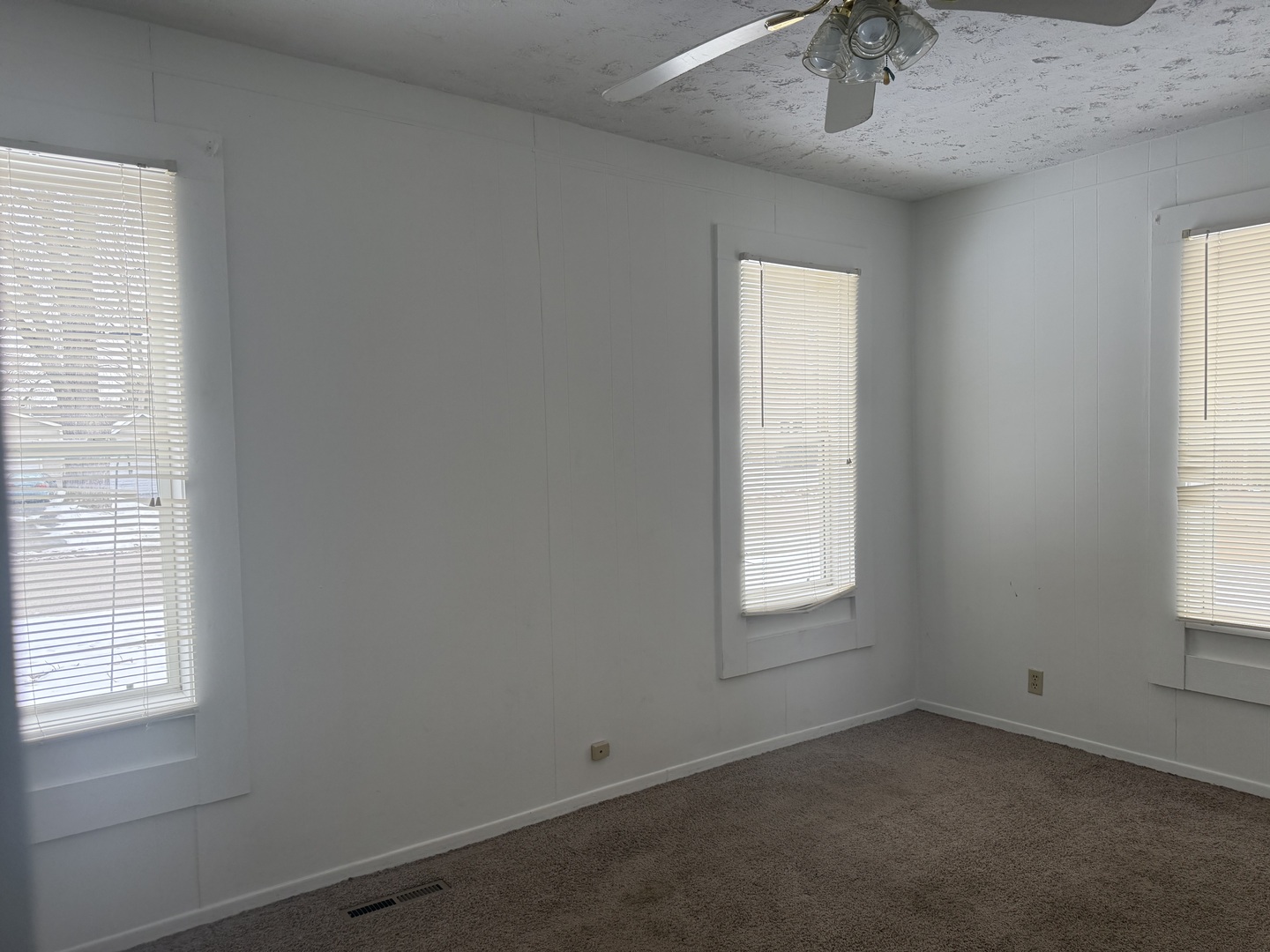 907 Center Street McHenry, IL 60050 - Photo 6 of 13