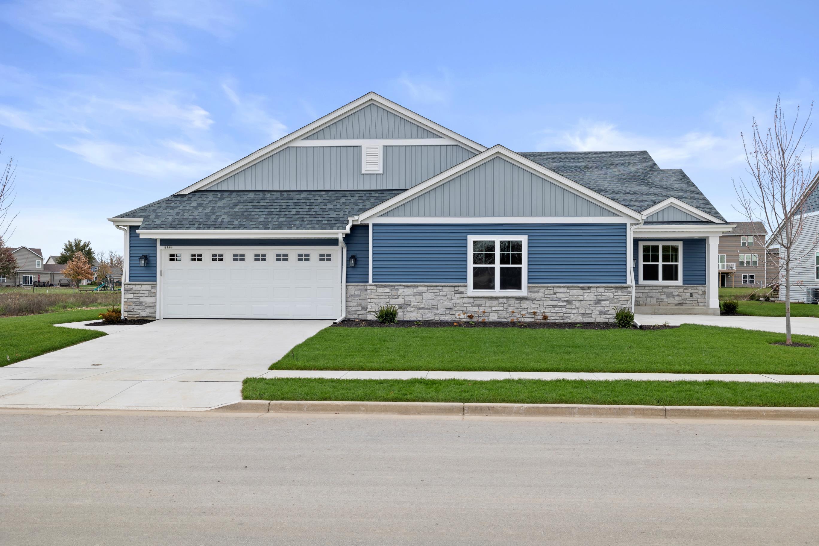 1518 Weston Rdg Road Oconomowoc, WI 53066 - Photo 2 of 21 Weston Ridge Exterior