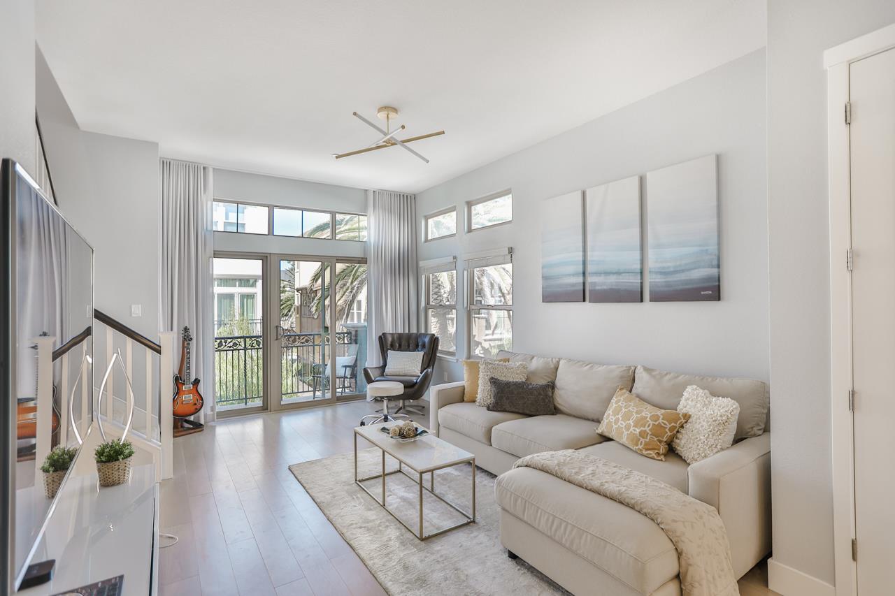 313 Cherokee Loop Mountain View, CA 94043 - Photo 7 of 43 Gallery Image 7