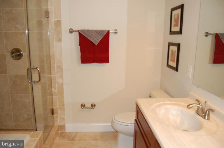 923 10th Street Northeast Washington, DC 20002 - Photo 16 of 20 Master Bath