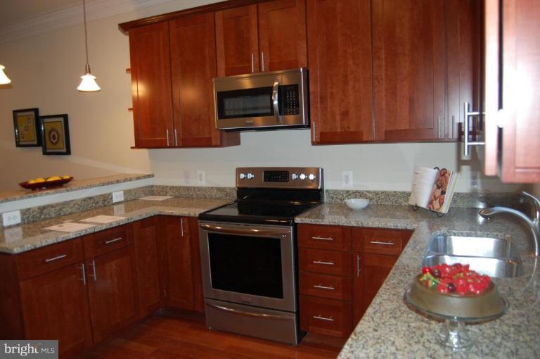 923 10th Street Northeast Washington, DC 20002 - Photo 10 of 20 Kitchen #2