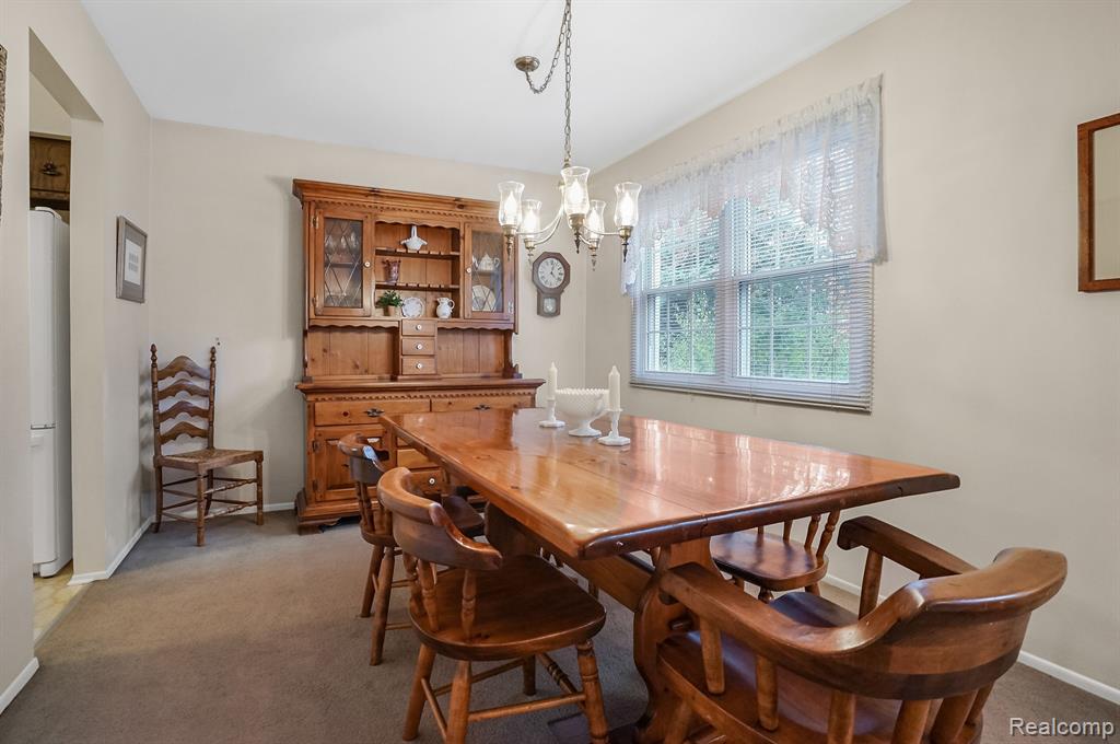 876 Dahlia Lane Rochester Hills, MI 48307 - Photo 15 of 44