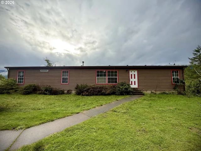 a backyard of a house and green space