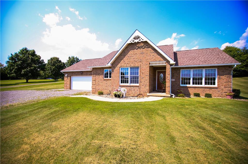 156 East Brewster Road Butler, PA 16001 - Photo 2 of 23 Gallery Image 2