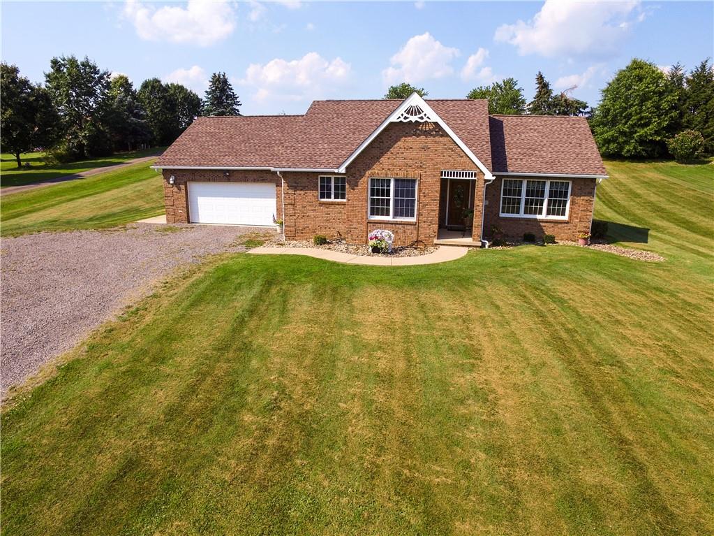 156 East Brewster Road Butler, PA 16001 - Photo 4 of 23 Gallery Image 4