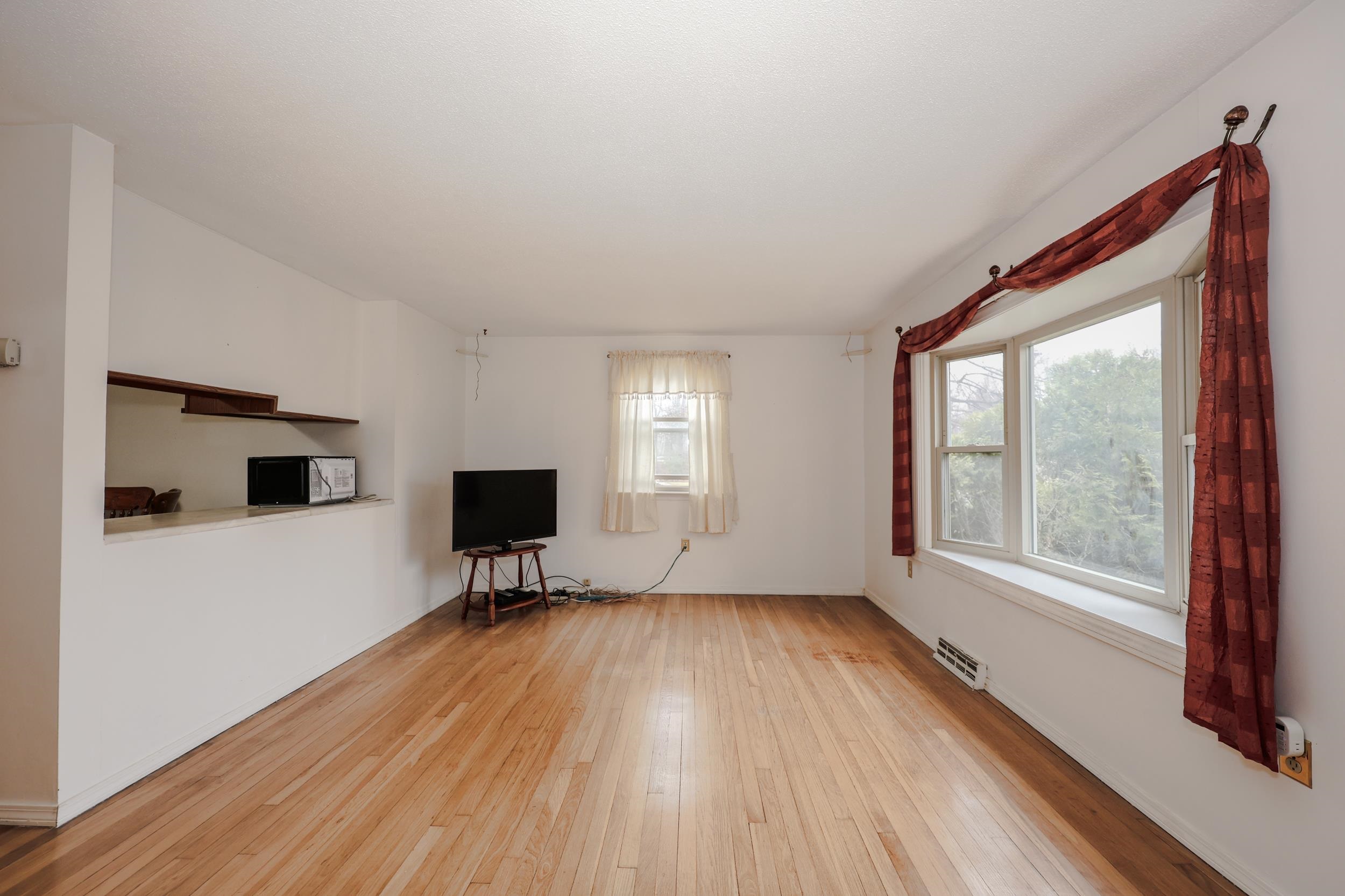 37 Country Club Lane Merrimack, NH 03054 - Photo 12 of 33