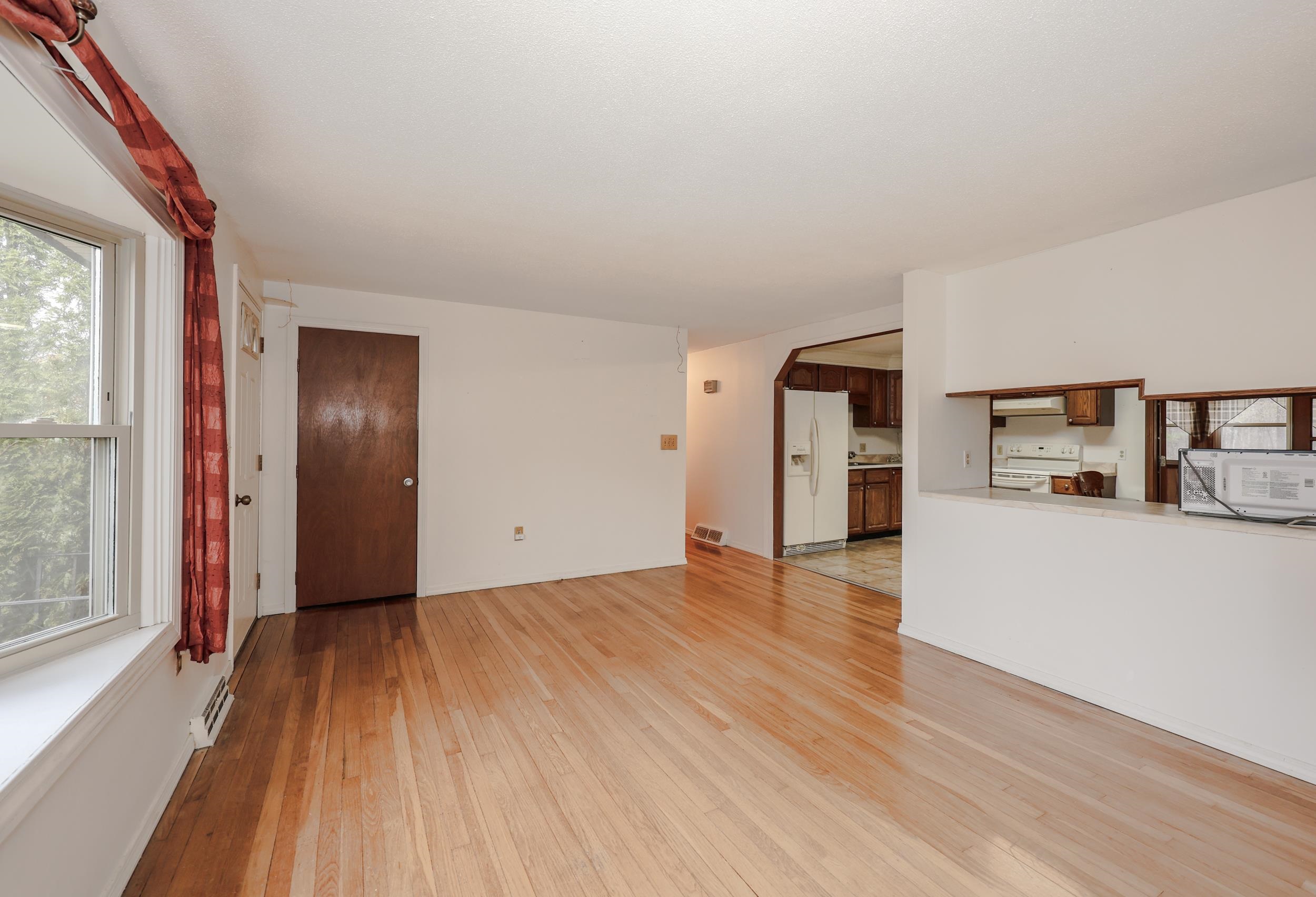 37 Country Club Lane Merrimack, NH 03054 - Photo 13 of 33