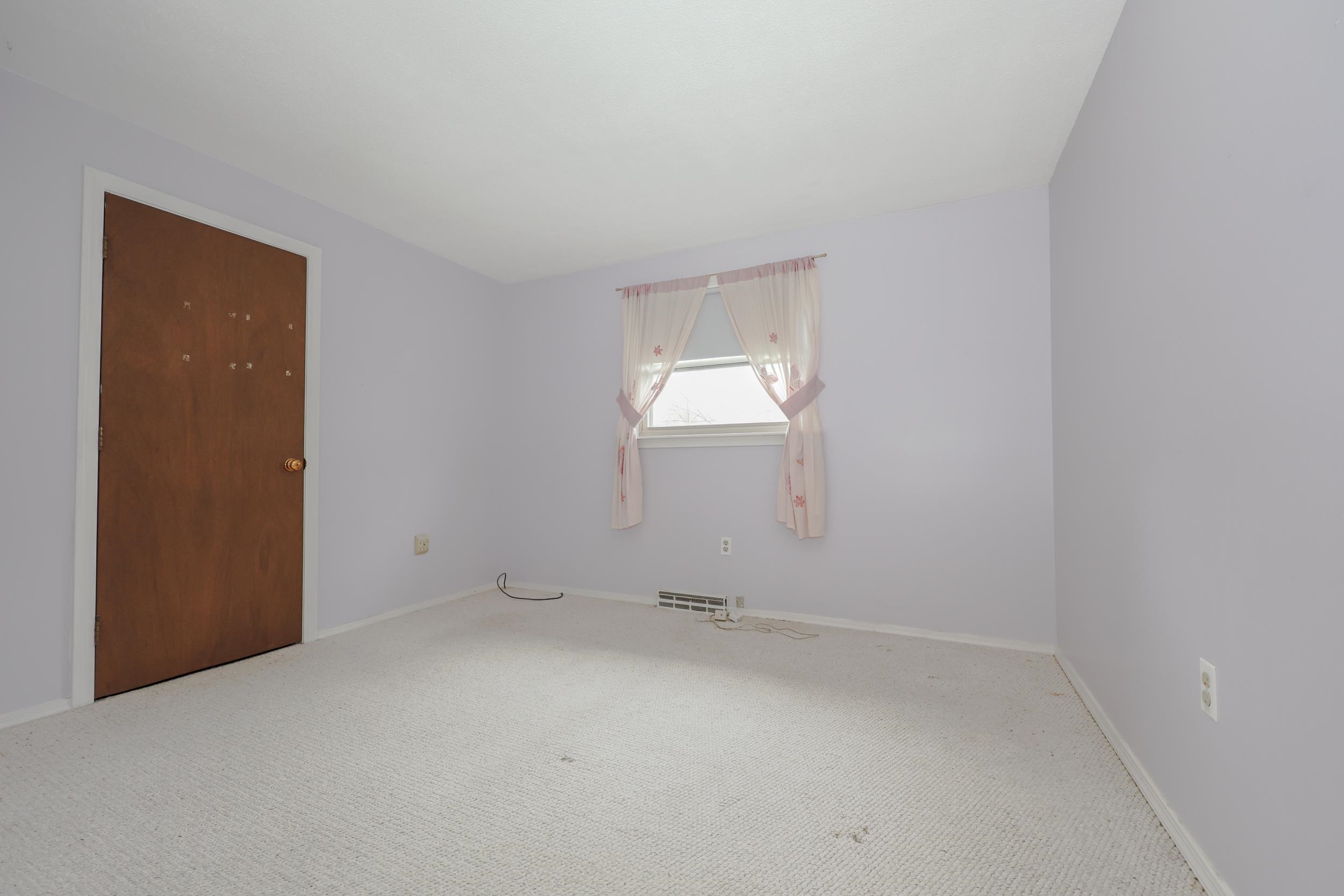 37 Country Club Lane Merrimack, NH 03054 - Photo 23 of 33