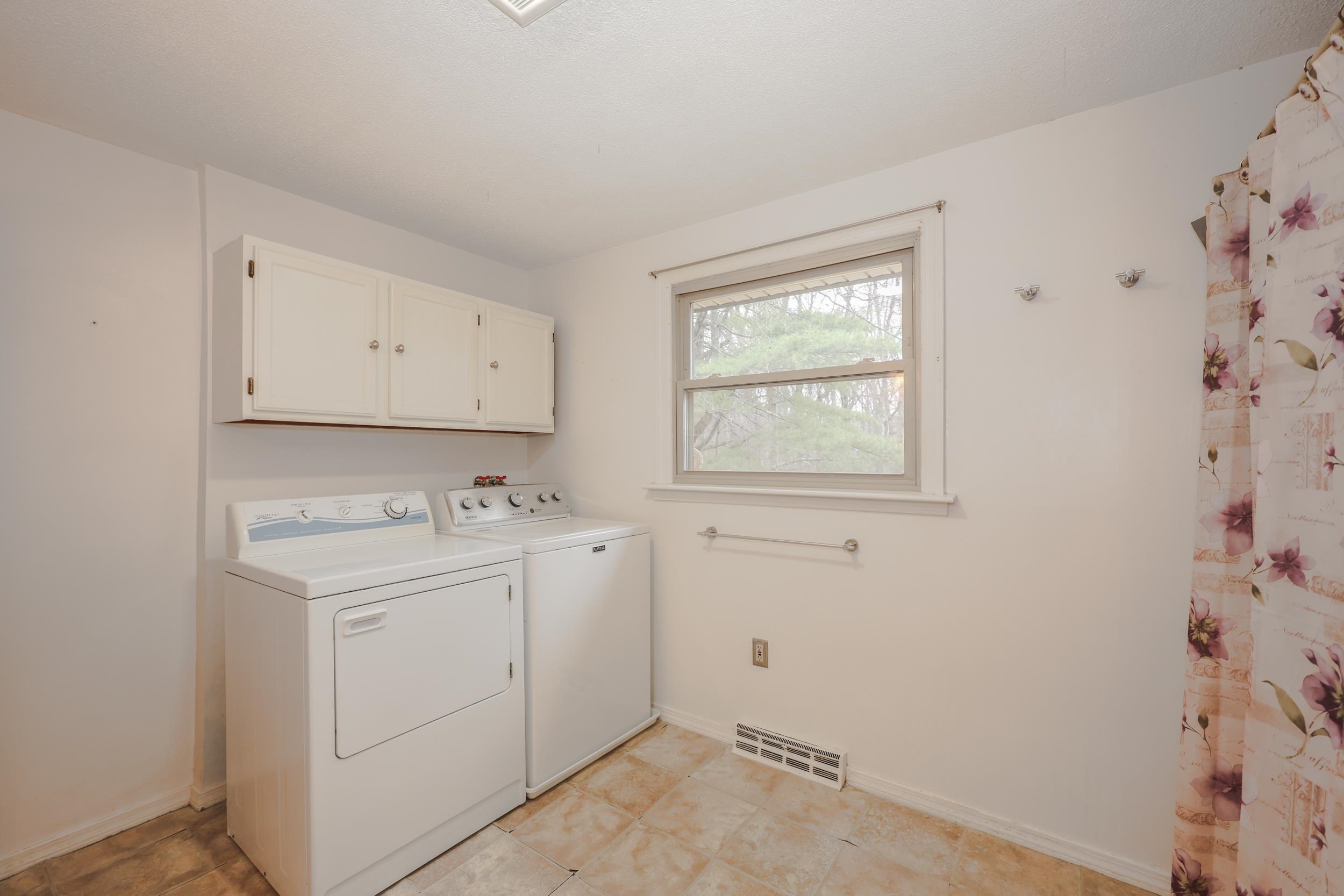 37 Country Club Lane Merrimack, NH 03054 - Photo 26 of 33