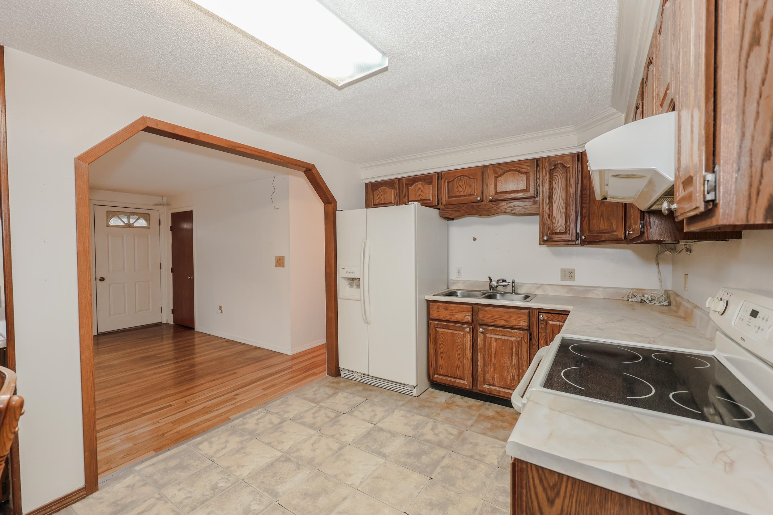 37 Country Club Lane Merrimack, NH 03054 - Photo 8 of 33