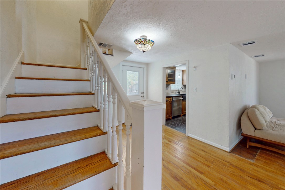511 Homestead Street Bryan, TX 77803 - Photo 10 of 46 Gallery Image 10