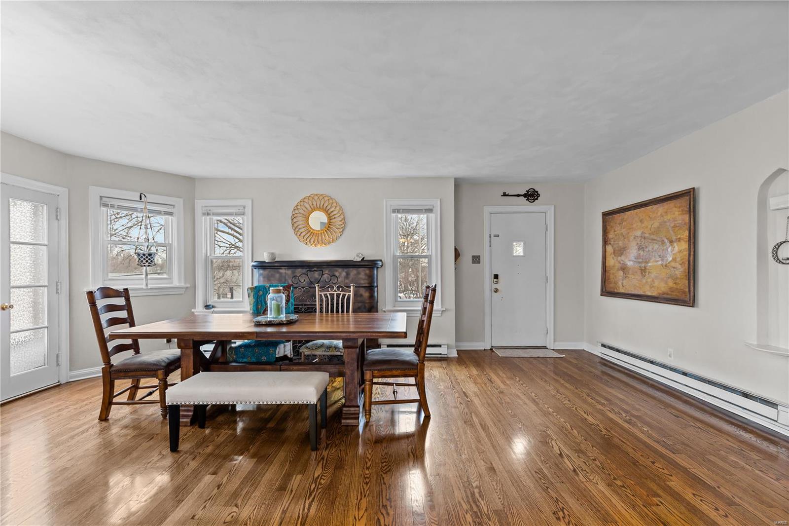 9501 MacKenzie Road St. Louis, MO 63123 - Photo 5 of 21