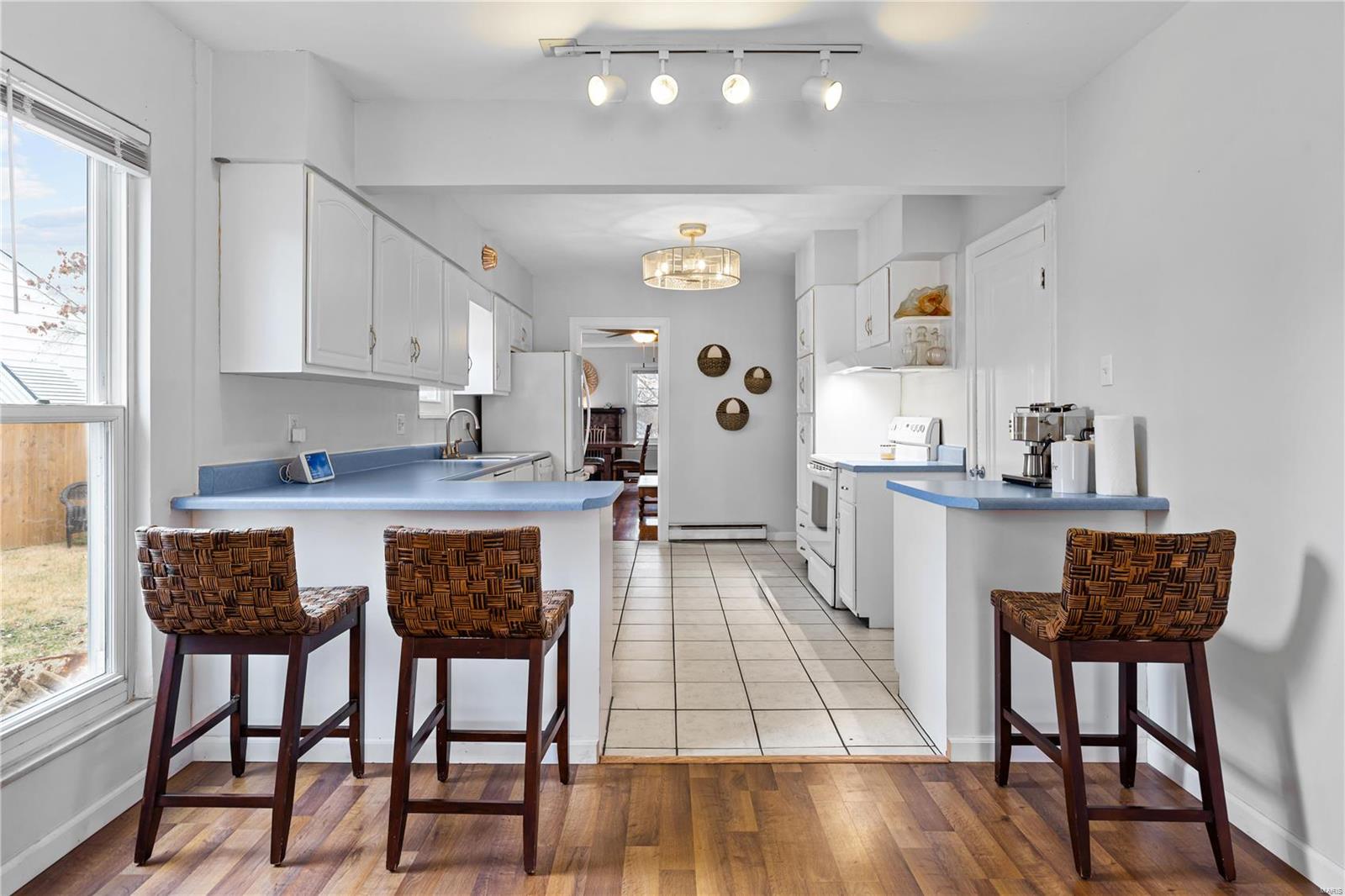 9501 MacKenzie Road St. Louis, MO 63123 - Photo 10 of 21