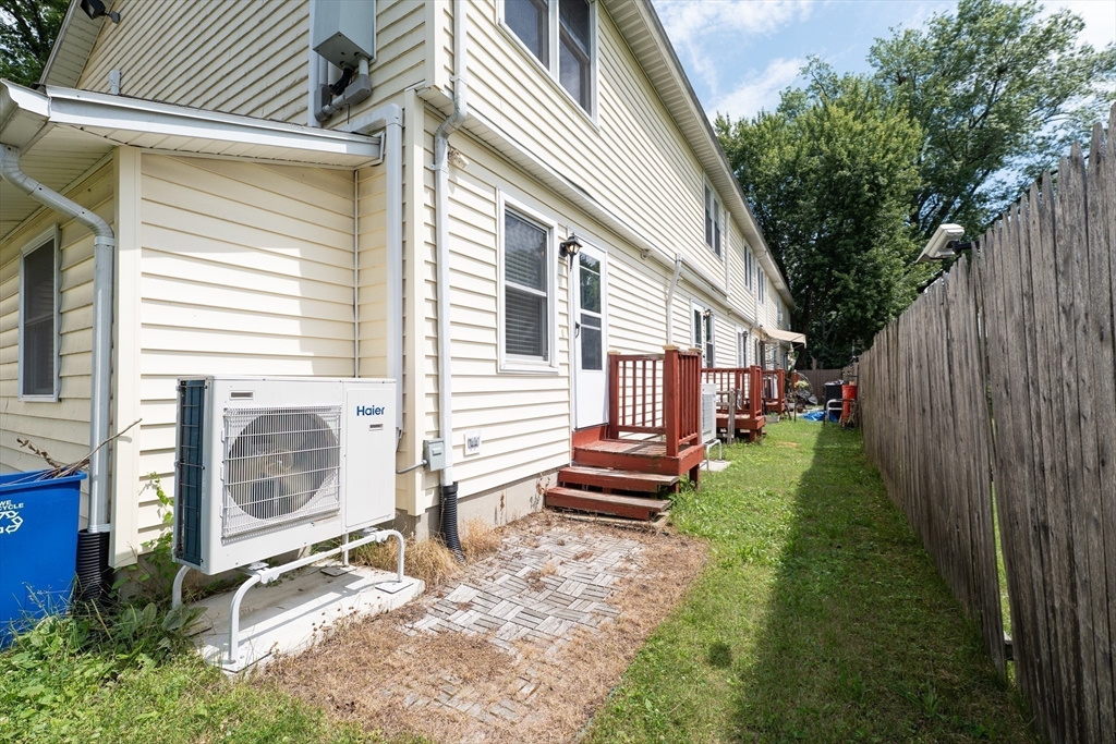 30 Clayton Street, Unit F Springfield, MA 01107 - Photo 16 of 17