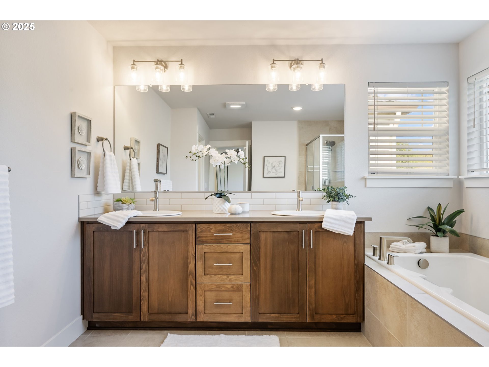 18246 Southwest Silvertip Street Beaverton, OR 97007 - Photo 24 of 46