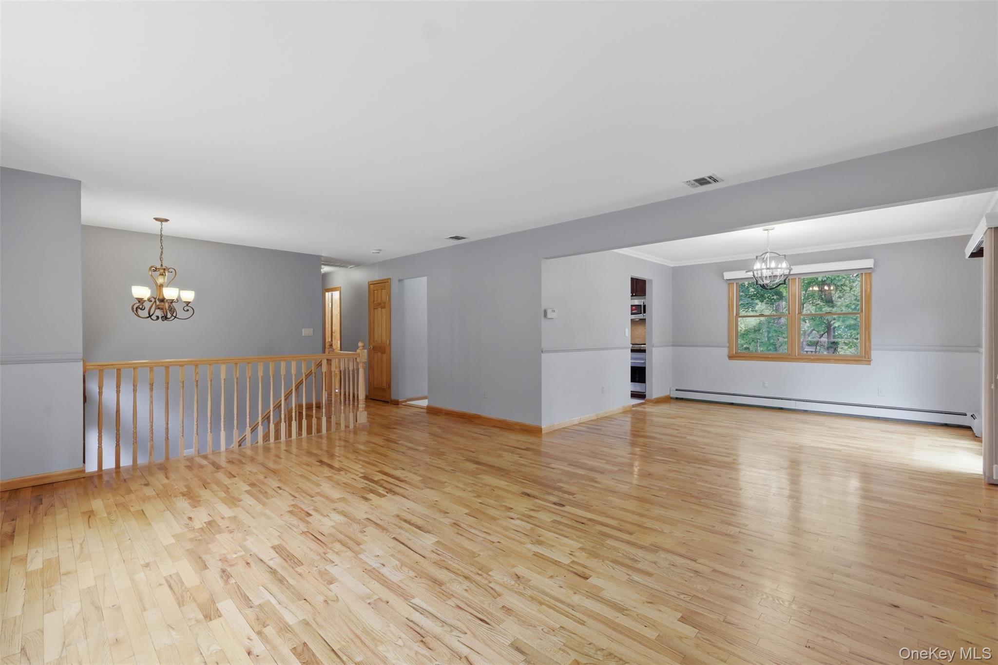 226 Ehrhardt Road Pearl River, NY 10965 - Photo 4 of 43
