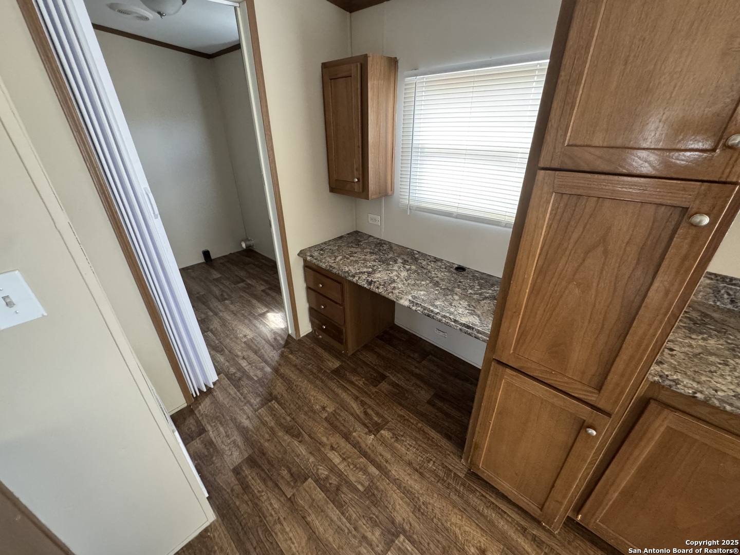 207 Persimmon Drive Pleasanton, TX 78064 - Photo 7 of 11