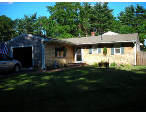 10 Homestead Road Middleboro, MA 02346 - Photo 3 of 20 Gallery Image 3