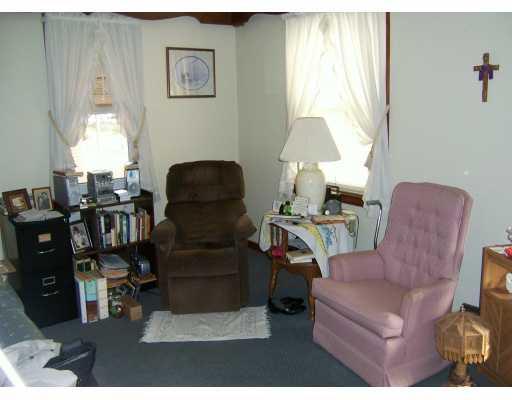 710 Irwin Run Road West Mifflin, PA 15122 - Photo 3 of 5 Gallery Image 3