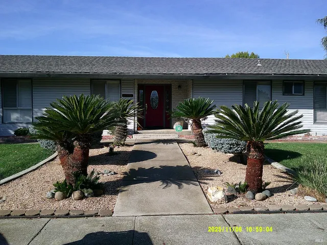 $3,500 | 390 South Almond Street, Dixon, CA 95620