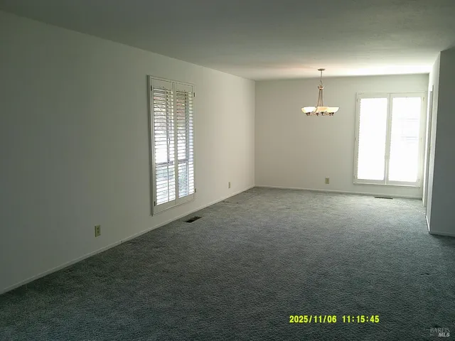 $3,500 | 390 South Almond Street, Dixon, CA 95620