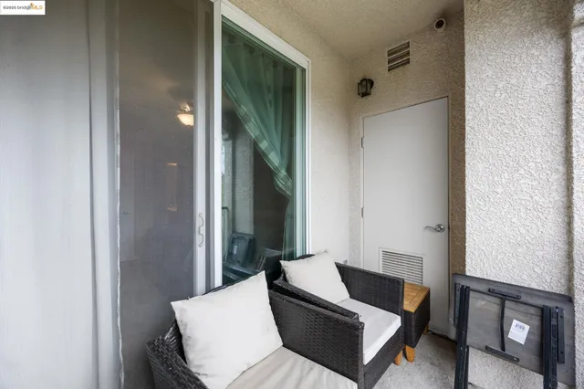 $374,000 | 3290 Maguire Way, Unit 208, Dublin, CA 94568