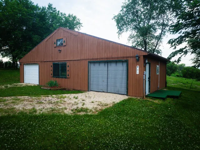 $234,900 | 58877 Sudden Valley View Road, Eastman, WI 54626