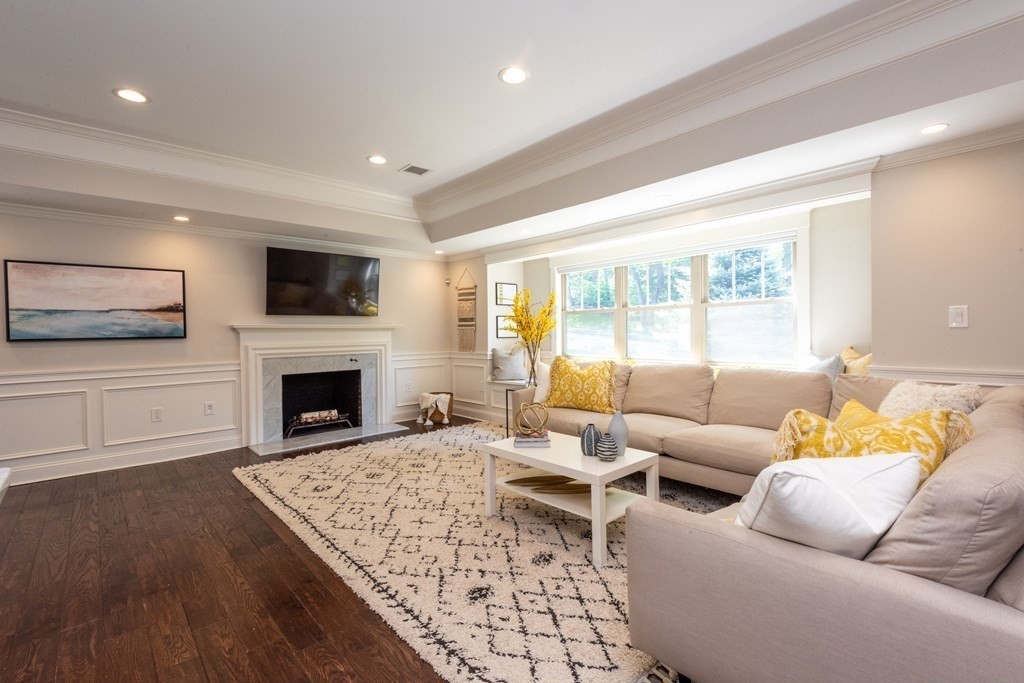25 Melch Road Lynnfield, MA 01940 - Photo 3 of 42 Gallery Image 3