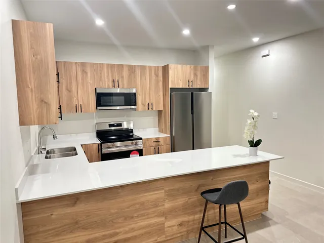 $1,700 | 4984 Alexa Road, Unit B, Brownsville, TX 78521