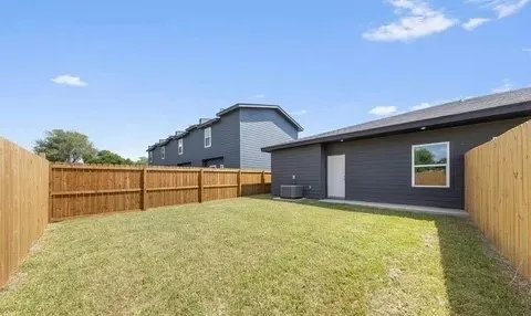 $1,700 | 4984 Alexa Road, Unit B, Brownsville, TX 78521