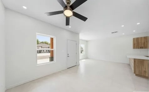 4984 Alexa Road, Unit B Brownsville, TX 78521 - Photo 2 of 21