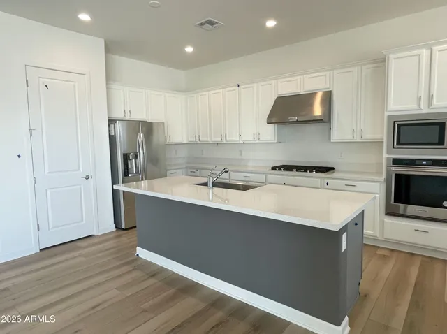 $2,695 | 19772 Exeter Boulevard, Litchfield Park, AZ 85340